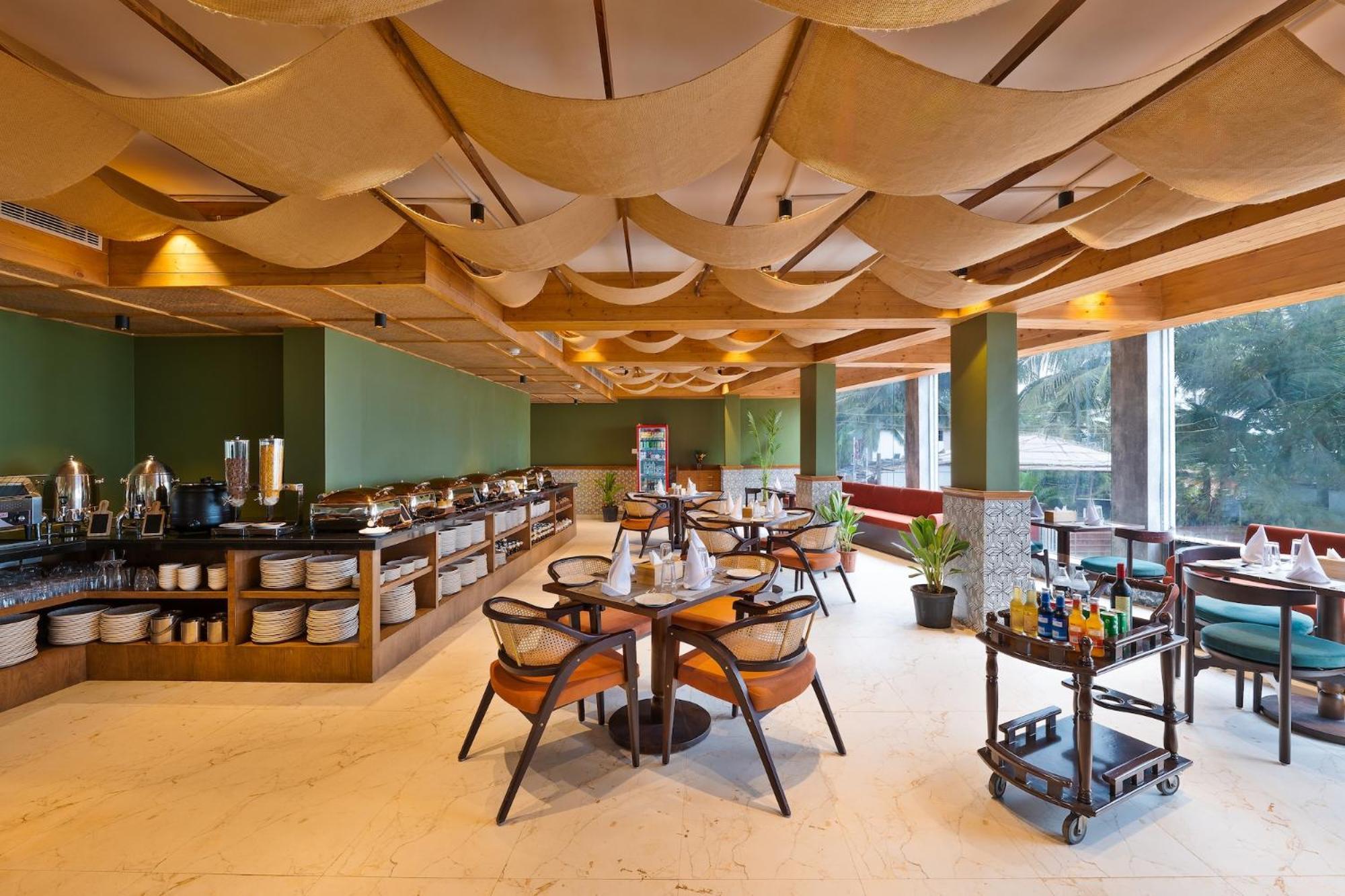 White Wharf Beach Resort Morjim Goa Exterior foto